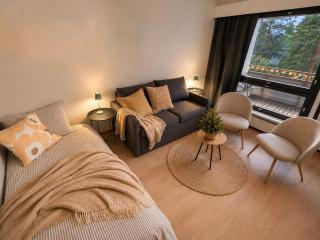 Boreal Pines for 1-6, Forest Views, Sauna, Balcony, Free Parking - 9