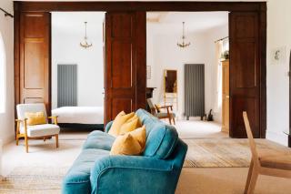Chapel House - 0