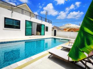 The Serenity Pool Villa Private Pool Luxury Stay - 2