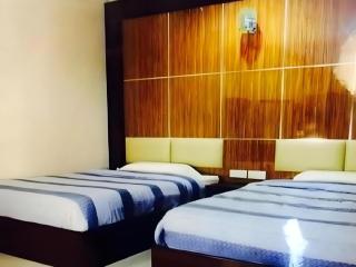 Admiral Hotel - 2