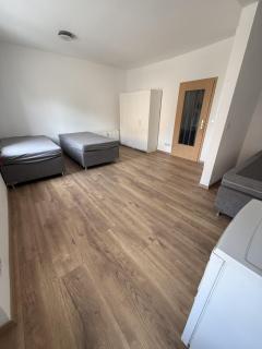 Cozy 3-person room in Dresden, well connected - 9