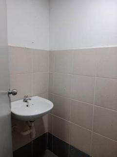 OYO HOME 90671 Dd Rest House - 1