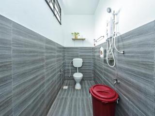 OYO HOME 90682 Liliz Mambang Farmstay - 1