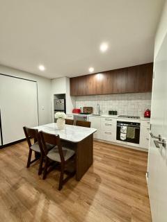 Better Together BnB - Near City, Central Living - 1