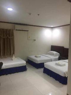 Jeamco Royal Hotel - Baybay - 3