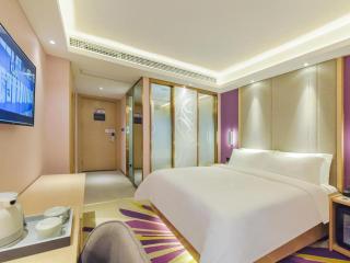 Lavande Hotel Chongqing Xinghui Liangjiang Happiness Plaza - 1