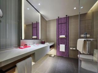 Q Hotel Shanghai Pudong - 2