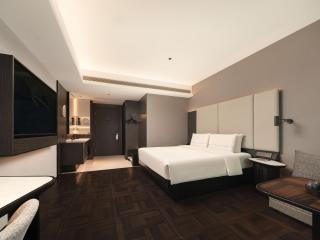 Atour Hotel at Changguangxi Metro Station of Jiangnan University in Wuxi - 2