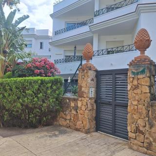 Elviria Beach Luxury Apartment - 9