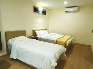 Simpang Ampat Hotel - 1