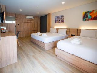 B2 Korat Night Market Boutique & Budget Hotel - 2
