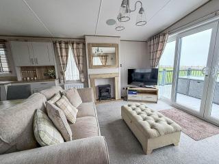 Luxury Lodge With Stunning Full Sea Views In Suffolk Ref 20234Bs - 6