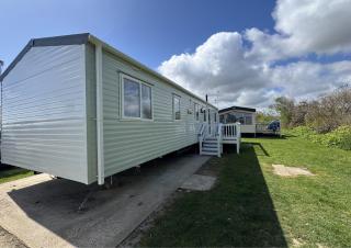 10 Berth Caravan With Side Decking At Broadland Sands Ref 20223Bs - 9