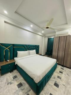 Emerald Inn - 9