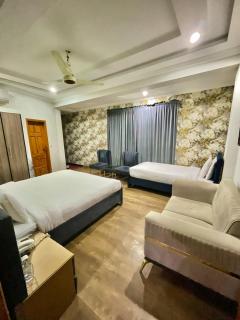 Emerald Inn - 7