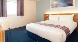 Travelodge Cardiff Central - 3