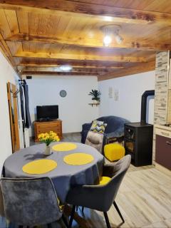 Apartment and room Babe Mare - 8