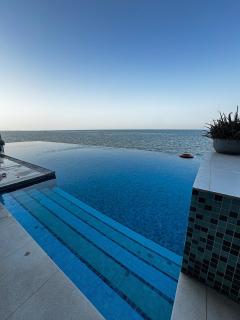 Beachside 2BR Retreat in Durrat Marina - 6