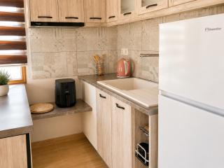 Klima Beach House Walk to Sea Easy Stay - 6