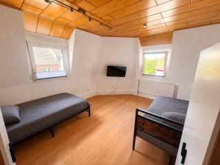 Monteurzimmer Wohngemeinschaft oder komplette Monteurwohnung in Recklinghausen mit getrennten Betten WLAN Küche perfekt für Teams - 3