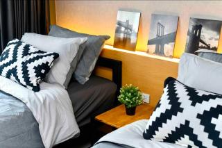 Copper - Private Room, City Center, MRT, Wi-Fi, B2 - 4