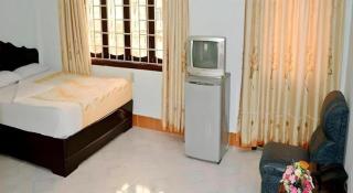 Nhat Le Hotel - 1