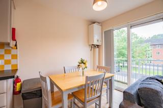 Modern 4-Bed Near Limerick City Campus & Shops - 2
