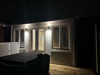 Cabin Sleeps 2 with Parking - 6