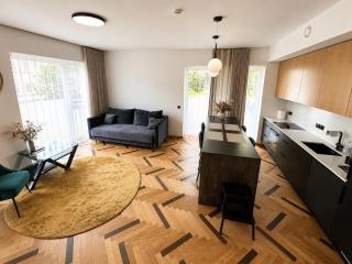 Stylish City Center Apartment with Parking - 5