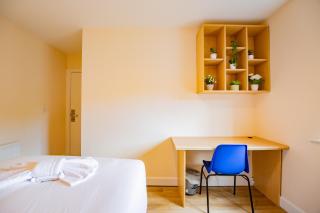 Stylish 4BR Apartment in the Heart of Limerick - 8