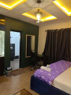 Weltons Apartments - 6