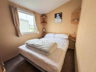 Lovely 8 Berth Caravan At California Cliffs, Scratby Ref 50004G - 3