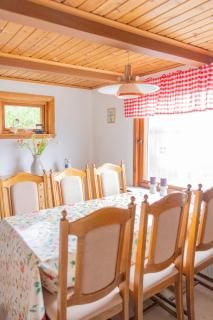 Charming Home in Sandavagur Near the Airport - 3