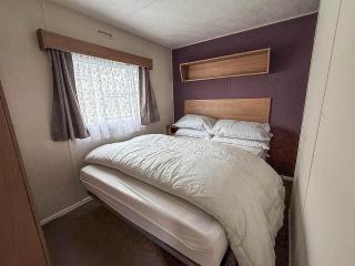 Lovely 6 Berth Caravan For Hire By The Beach At California Cliffs Ref 50010B - 1