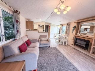 Lovely Dog Friendly Caravan For Hire At California Cliffs, Norfolk Ref 50027K - 5