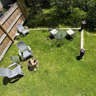 Adventure Hub - Bike & Hike - Private Courtyard - 4