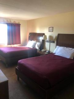 Simple Rewards Inn - 7