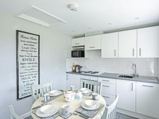 Sunny Cottage - 3