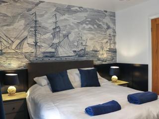 The White Anchor - 4