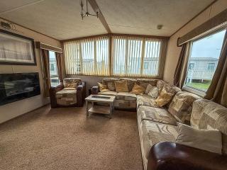 Lovely Caravan With Decking Nearby Scratby Beach In Norfolk Ref 50031J - 4