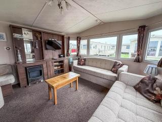 Lovely 8 Berth Caravan At California Cliffs Nearby Scratby Beach Ref 50060E - 8