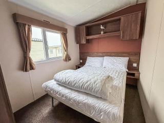 Lovely 8 Berth Caravan At California Cliffs Nearby Scratby Beach Ref 50060E - 5