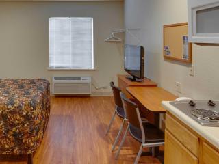 WoodSpring Suites Albuquerque - 4