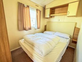 Homely 8 Berth Caravan At California Cliffs Near To Scratby Beach Ref 50067G - 4
