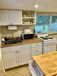 Historic Suite on Prescott's Best Street! - 7