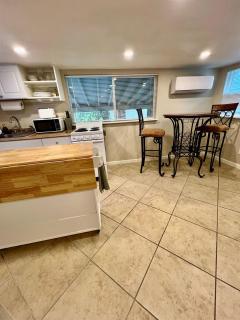 Historic Suite on Prescott's Best Street! - 2