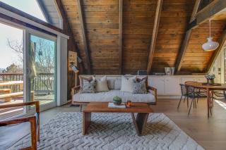 Roots Mountain House Modern A-Frame - 4