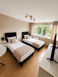 Golden Studio - 6