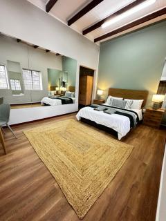 Hephzibah Inn Signature Farm Cottage - 6