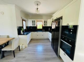 Oryx Homes & Villas - 5